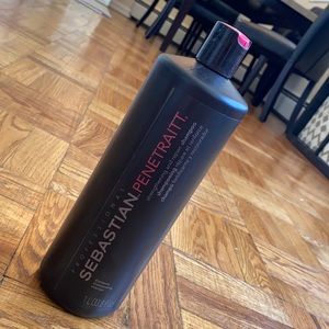Professional Sebastian Penetraitt Shampoo 33.8 oz